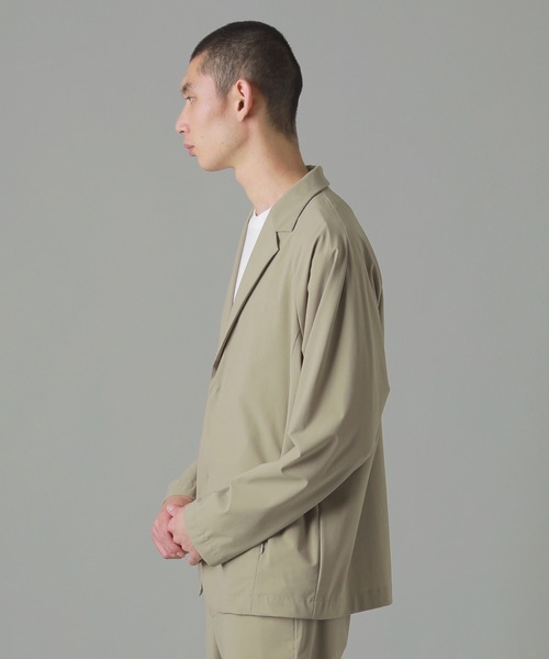 ZUCCa（ズッカ）の「ストレッチリサイクルナイロン / ジャケット / (O)（テーラードジャケット・メンズ・ブラック/ライトブルー/ベージュ・M size）」の9枚目の写真