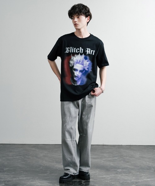 Rocky Monroe(ロッキーモンロー)の「オーバーサイズ グリッチアートグラフィックロゴプリントクールネック半袖Tシャツ(Tシャツ/カットソー・メンズ・ホワイト/ブラック・XXL/XL/L/M)」の9枚目の写真