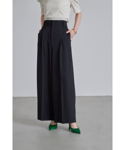 &. NOSTALGIA(アンドドットノスタルジア)の「センタープレスワイドタックパンツ(その他パンツ・レディース・ライトベージュ/ブラック/グレー/ピンク・S/M)」の1枚目の写真