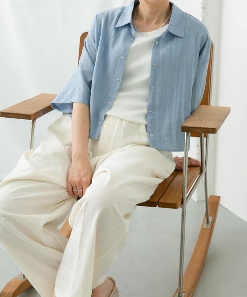 ITEMS URBANRESEARCH(アイテムズ アーバンリサーチ)の「ドットボタンシアーシャツ(シャツ/ブラウス・レディース・オフホワイト/ブルー/ブラック・FREE)」の7枚目の写真