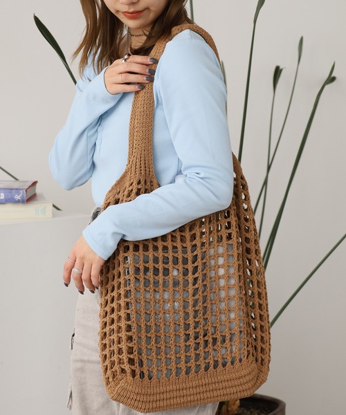 ROOPTOKYO(ループトウキョウ)の「かぎ編み ショルダーバッグ(ショルダーバッグ・レディース・ブラック/ホワイト/ベージュ/キャメル/グリーン/レッド・FREE)」の21枚目の写真