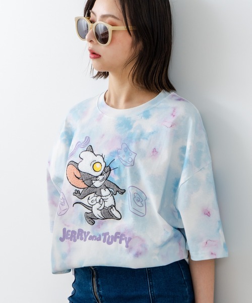 Tom&Jerry(トムアンドジェリー)の「【TOM AND JERRY/トムとジェリー】オリジナルデザインTシャツ ジェリー タフィー ドロップショルダー ビッグシルエット ユニセックス(Tシャツ/カットソー・メンズ・ベージュ系その他/ベージュ系その他2/ホワイト系その他3/パープル系その他3/ホワイト系その他2/ブルー系その他/ベージュ系その他5/ホワイト系その他4/パープル系その他5/ブラック系その他4/ブルー系その他7/ホワイト系その他7/ベージュ系その他6/ブラック系その他6・SMALL/LARGE/MEDIUM/X-LARGE)」の14枚目の写真