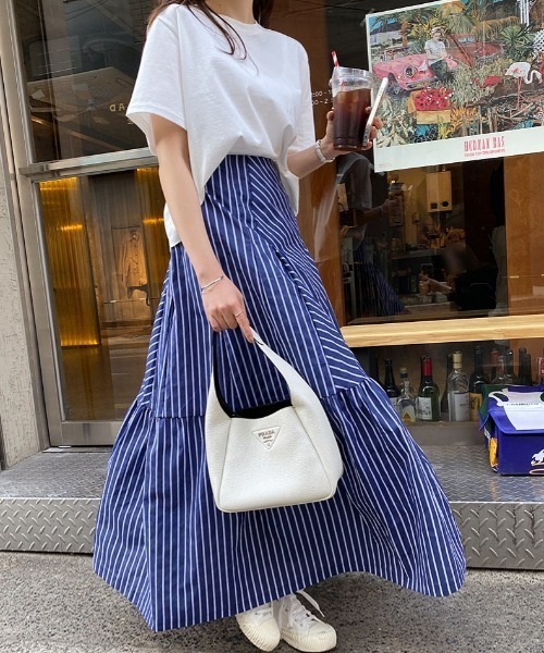 FREE STYLISTS(フリー スタイリスト)の「YUGA_YGMC Striped tiered flare skirt(スカート・レディース・ネイビー/ホワイト・FREE)」の7枚目の写真