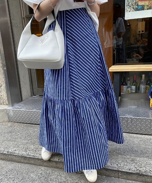 FREE STYLISTS(フリー スタイリスト)の「YUGA_YGMC Striped tiered flare skirt(スカート・レディース・ネイビー/ホワイト・FREE)」の18枚目の写真