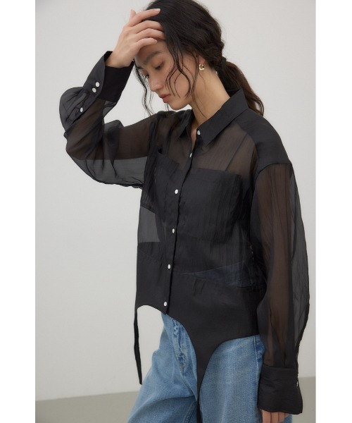 crie conforto(クリーコンフォルト)の「ガーターデザインシアーショートシャツ(シャツ/ブラウス・レディース・アイボリー/ブラック/ブラウン・FREE)」の3枚目の写真