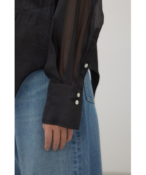 crie conforto(クリーコンフォルト)の「ガーターデザインシアーショートシャツ(シャツ/ブラウス・レディース・アイボリー/ブラック/ブラウン・FREE)」の4枚目の写真