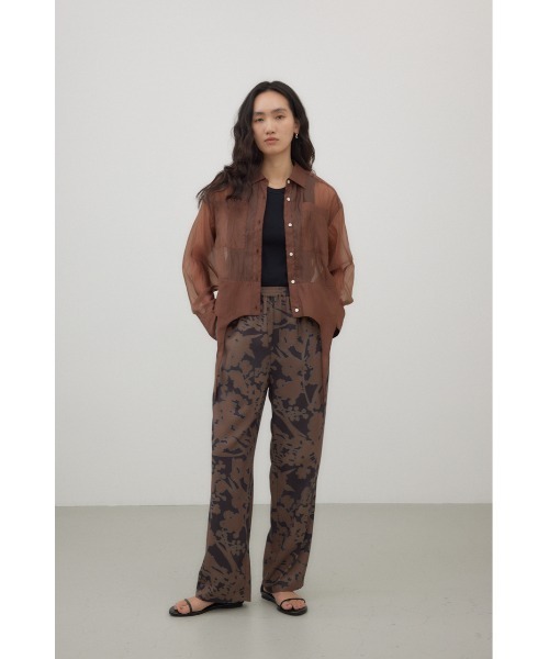 crie conforto(クリーコンフォルト)の「ガーターデザインシアーショートシャツ(シャツ/ブラウス・レディース・アイボリー/ブラック/ブラウン・FREE)」の8枚目の写真