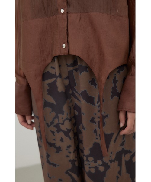 crie conforto(クリーコンフォルト)の「ガーターデザインシアーショートシャツ(シャツ/ブラウス・レディース・アイボリー/ブラック/ブラウン・FREE)」の15枚目の写真