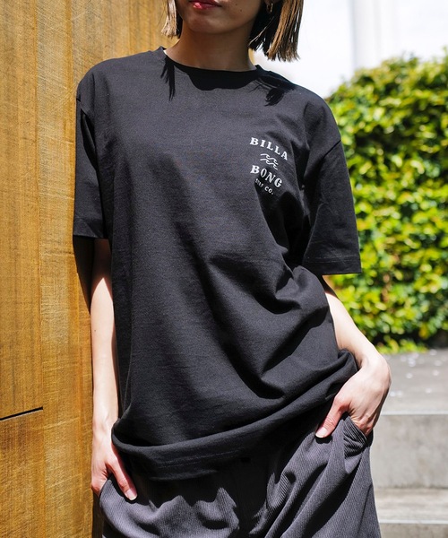 BILLABONG(ビラボン)の「BILLABONG メンズ ONE TIME Tシャツ 【2025年春夏モデル】/ビラボンバックプリントクルーネック半袖Tシャツ(Tシャツ/カットソー・メンズ・ブラック/ホワイト/ネイビー/クリーム/ホワイト系その他/グリーン系その他・SMALL/X-LARGE/LARGE/MEDIUM)」の4枚目の写真