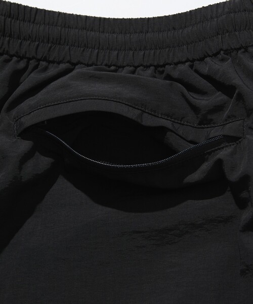 CAHLUMN（カウラム）の「CAHLUMN/カウラム Recycled Nylon Track Shorts/リサイクルナイロンショーツ（その他パンツ・メンズ・インディゴブルー・MEDIUM/LARGE/X-LARGE/XX-LARGE）」の12枚目の写真
