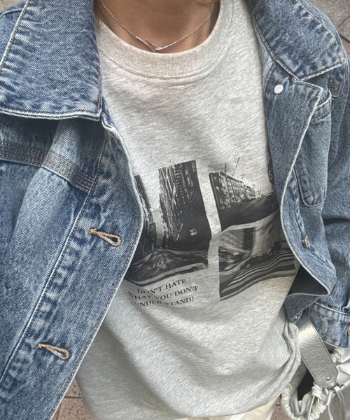 ISOOK（アイスー）の「オリジナルフォトプリントTシャツ(chiica original) / グラフィック フォトデザイン プリントT 半袖 オーバーサイズ ビックシルエット オーバーTシャツ メンズライク モード モノトーン モノクロ ホワイト 白 グレー（Tシャツ/カットソー・レディース・ホワイト/グレー・FREE）」の19枚目の写真