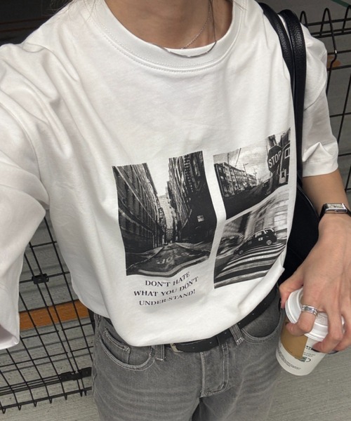 ISOOK（アイスー）の「オリジナルフォトプリントTシャツ(chiica original) / グラフィック フォトデザイン プリントT 半袖 オーバーサイズ ビックシルエット オーバーTシャツ メンズライク モード モノトーン モノクロ ホワイト 白 グレー（Tシャツ/カットソー・レディース・ホワイト/グレー・FREE）」の16枚目の写真