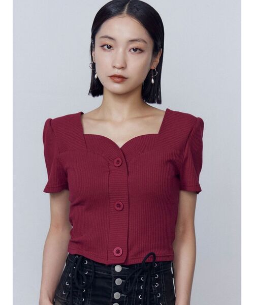 EMODA（エモダ）の「フロントボタンショートリブトップ（Tシャツ/カットソー・レディース・グレー/ホワイト/ピンク/ブラック/レッド・FREE）」の5枚目の写真