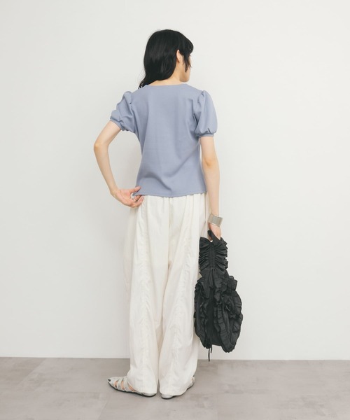 KBF（ケイビーエフ）の「アシメトリーデザインカットソー（Tシャツ/カットソー・レディース・オートミール/ネイビー/ブルー・ONE）」の13枚目の写真