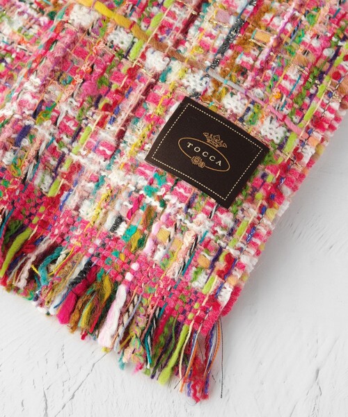 TOCCA（トッカ）の「TWEED STOLE ストール（マフラー・レディース・ピンク系/アイボリー系/レッド系/スカイブルー系・F）」の10枚目の写真