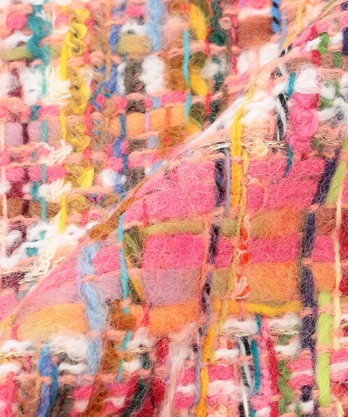 TOCCA（トッカ）の「TWEED STOLE ストール（マフラー・レディース・ピンク系/アイボリー系/レッド系/スカイブルー系・F）」の19枚目の写真