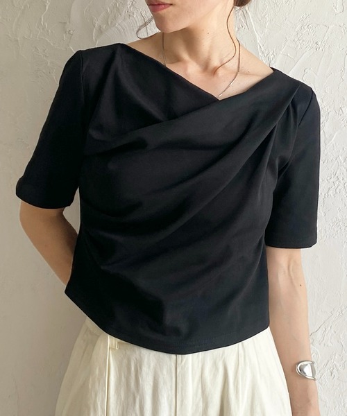 She's Closet(シーズクローゼット)の「半袖オフショルダードレープトップス/Tシャツ(Tシャツ/カットソー・レディース・ホワイト/アイボリー/ブラック・FREE)」の3枚目の写真
