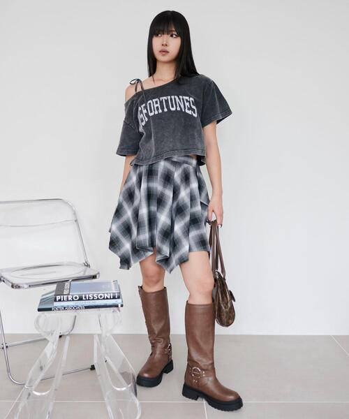 WEGO（ウィゴー）の「WEGO/【25年春夏新作】チェックシャツイレヘムミニスカート（スカート・レディース・ブラック/レッド・FREE）」の6枚目の写真