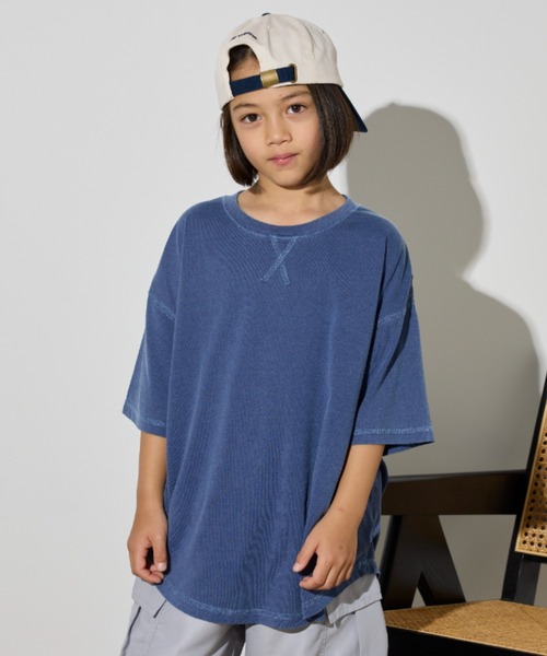 Auntie Rosa Holiday（アンティローザホリデー）の「オーバーサイズピグメントTEE（Tシャツ/カットソー・キッズ・ブラック/チャコールグレー/グリーン/ネイビー・130/140/150/160）」の4枚目の写真