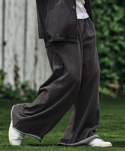 CAMBIO(カンビオ)の「mp13805- Heavy Weight Indigo Cut Off Wide Semi Flare Sweat Pants スウェットパンツ(スウェットパンツ・メンズ・ブルー/ブラック・S/M/L)」の2枚目の写真