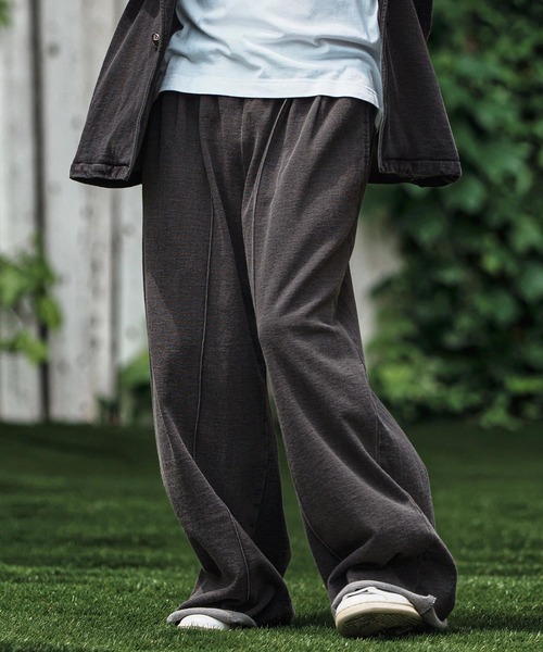 CAMBIO(カンビオ)の「mp13805- Heavy Weight Indigo Cut Off Wide Semi Flare Sweat Pants スウェットパンツ(スウェットパンツ・メンズ・ブルー/ブラック・S/M/L)」の3枚目の写真
