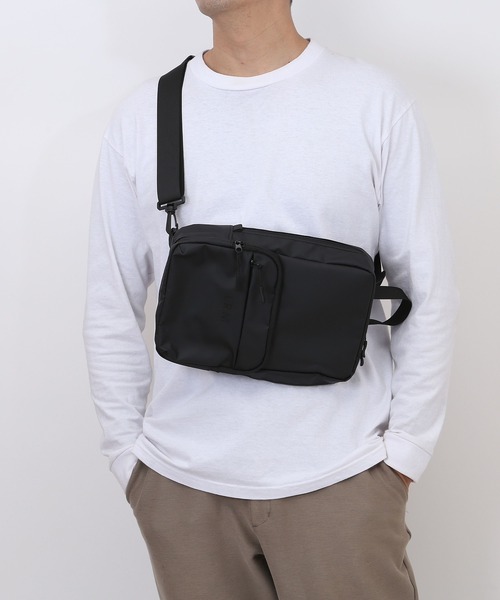 L.R.M(エルアールエム)の「L.R.M ボディバッグ(ボディバッグ/ウエストポーチ・メンズ・ブラック系その他/グレー/ブラック・FREE)」の5枚目の写真