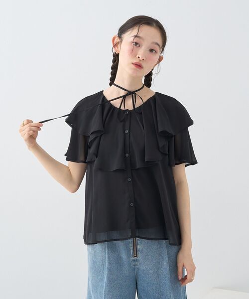 earth music&ecology(アースミュージックアンドエコロジー)の「チョーカー付き楊柳ラッフルブラウス(シャツ/ブラウス・レディース・オフホワイト/ブラック/その他14/ライトグリーン・FREE)」の16枚目の写真