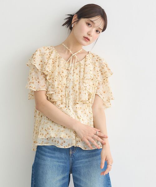 earth music&ecology(アースミュージックアンドエコロジー)の「チョーカー付き楊柳ラッフルブラウス(シャツ/ブラウス・レディース・オフホワイト/ブラック/その他14/ライトグリーン・FREE)」の22枚目の写真