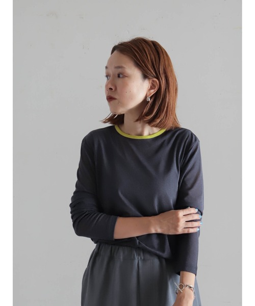 FIL DE FER（フィルデフェール）の「バイカラーシアーポリ　クルーネックロンTEE（Tシャツ/カットソー・レディース・ホワイト/サックスブルー/チャコールグレー/ネイビー・FREE）」の12枚目の写真