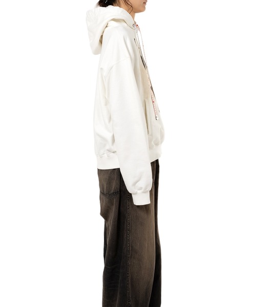 Maison MIHARA YASUHIRO（メゾンミハラヤスヒロ）の「Happy Face Printed Hoodie（スウェット・レディース・ブラック/ホワイト/ブラウン・36/38/40）」の8枚目の写真