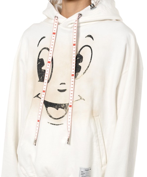 Maison MIHARA YASUHIRO（メゾンミハラヤスヒロ）の「Happy Face Printed Hoodie（スウェット・レディース・ブラック/ホワイト/ブラウン・36/38/40）」の9枚目の写真