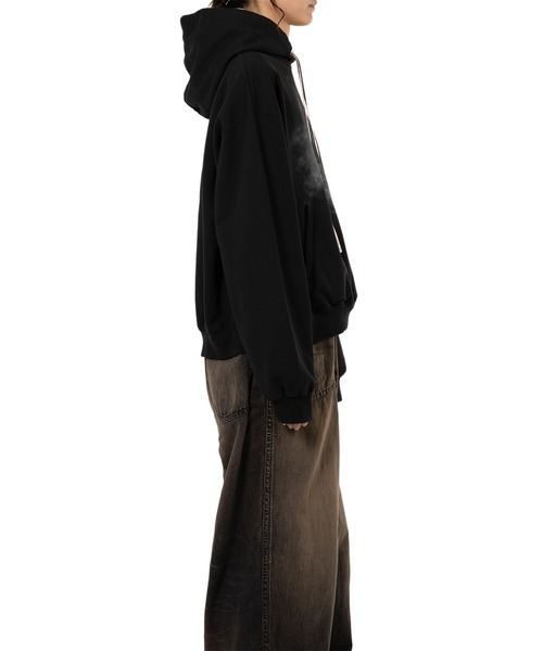 Maison MIHARA YASUHIRO（メゾンミハラヤスヒロ）の「Happy Face Printed Hoodie（スウェット・レディース・ブラック/ホワイト/ブラウン・36/38/40）」の15枚目の写真