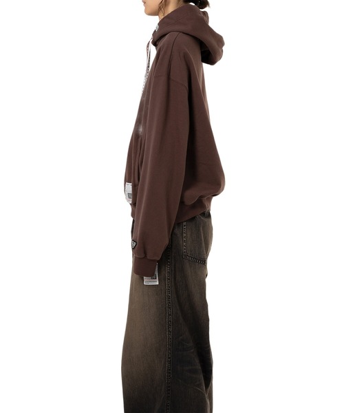 Maison MIHARA YASUHIRO（メゾンミハラヤスヒロ）の「Happy Face Printed Hoodie（スウェット・レディース・ブラック/ホワイト/ブラウン・36/38/40）」の20枚目の写真