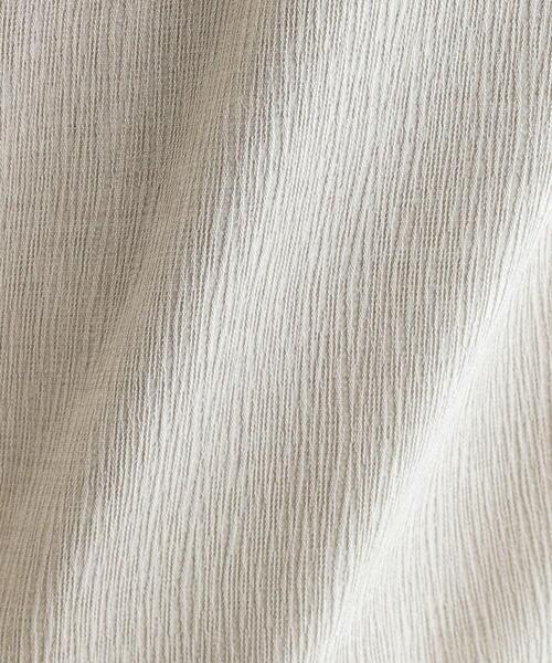 tk.TAKEO KIKUCHI（ティーケータケオキクチ）の「【セットアップ対応】テッククレープシャツ（シャツ/ブラウス・メンズ・チャコールグレー/ライトベージュ/ブラック・01/03/02）」の16枚目の写真