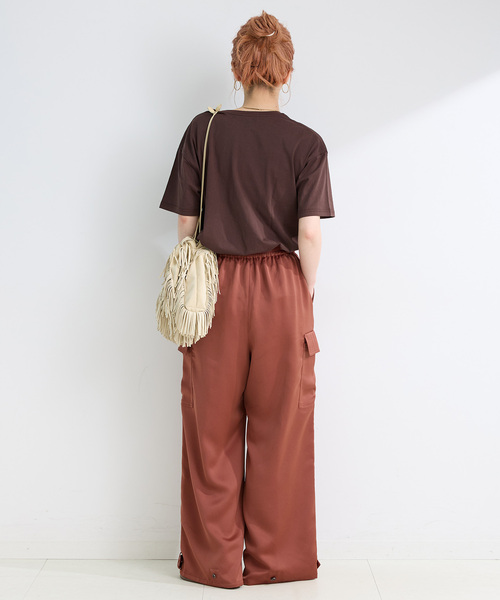 B.C STOCK(ベーセーストック)の「手洗い可 / サテンワークパンツ(カーゴパンツ・レディース・ブラウン/レッド・FREE)」の3枚目の写真