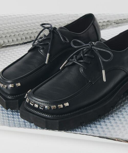 tk.TAKEO KIKUCHI（ティーケータケオキクチ）の「スタッズスクエアシューズ（ドレスシューズ・メンズ・ブラック/ブラック系・75/55/65）」の11枚目の写真