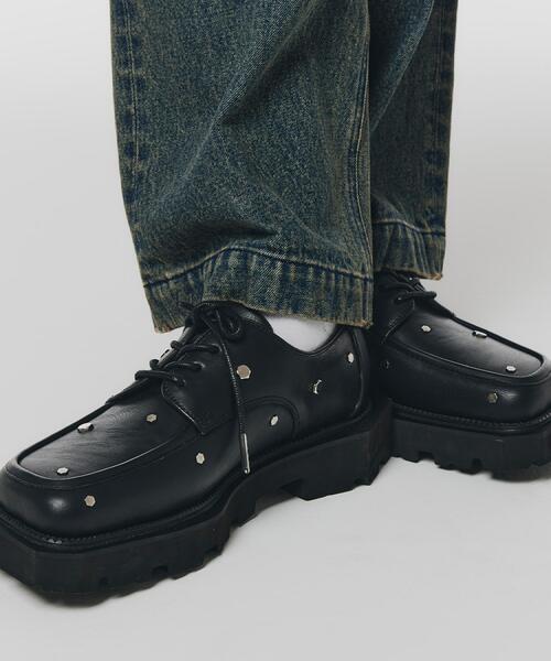 tk.TAKEO KIKUCHI（ティーケータケオキクチ）の「スタッズスクエアシューズ（ドレスシューズ・メンズ・ブラック/ブラック系・75/55/65）」の8枚目の写真