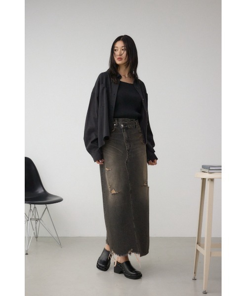 AZUL by moussy（アズールバイマウジー）の「スタッズデザインミュール（サンダル・レディース・ブラウン/ブラック・SMALL/MEDIUM/LARGE）」の5枚目の写真