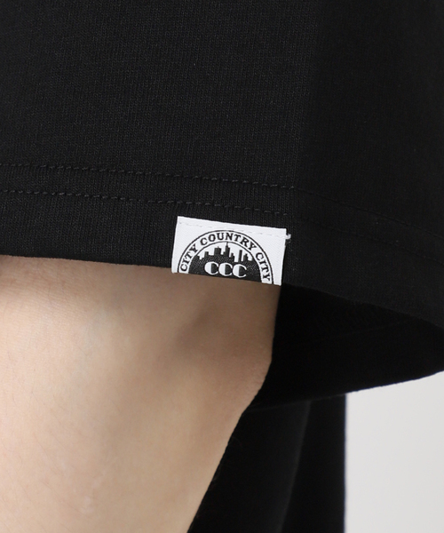 CITY COUNTRY CITY(シティーカントリーシティー)の「CITY COUNTRY CITY / シティーカントリーシティー COTTON T-SHIRTS DYKH?(Tシャツ/カットソー・メンズ・ブラック・MEDIUM/LARGE)」の4枚目の写真