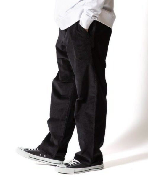 ROARK REVIVAL(ロアークリバイバル)の「【ROARK】 TRAVELPANT CORDUROY - RELAX(その他パンツ・メンズ・ブラック・MEDIUM/X-LARGE/LARGE)」の2枚目の写真