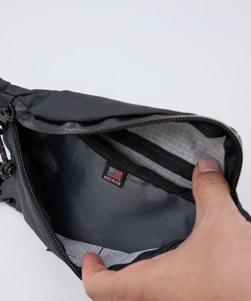 Flowfold(フローフォールド)の「【Flowfold/フローフォールド】FANNY PACK_SMALL/ファニーバッグ/ウエストポーチ(ボディバッグ/ウエストポーチ・メンズ・ブラック/パープル/ダークベージュ/ホワイト・フリー)」の13枚目の写真