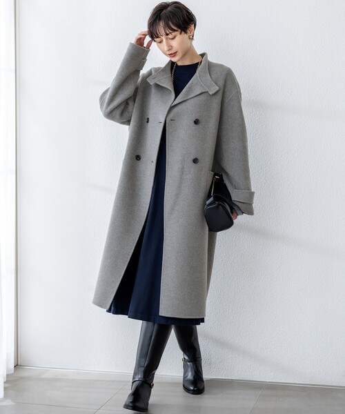 23区(ニジュウサンク)の「【洗える/吊り干しOK】ヴィスコースストレッチ バックデザイン ニットワンピース(ワンピース・レディース・ブラック系/ネイビー系/カーキ系・38)」の11枚目の写真