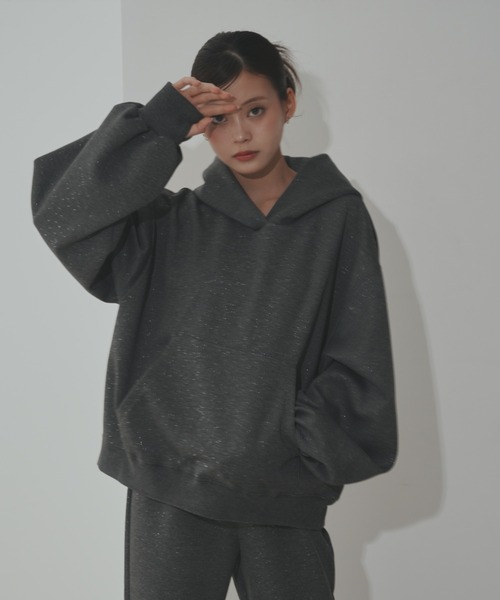 Lallana（ララーナ）の「Lame pullovers hoodie / ラメプル