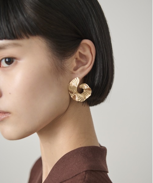 セール】ウェーブラウンドピアス（ピアス（両耳用））｜AIC.（エーアイ