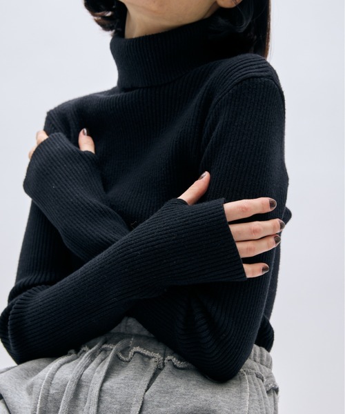 バックオープンタートルボディースーツ（ニット/セーター）｜AIC