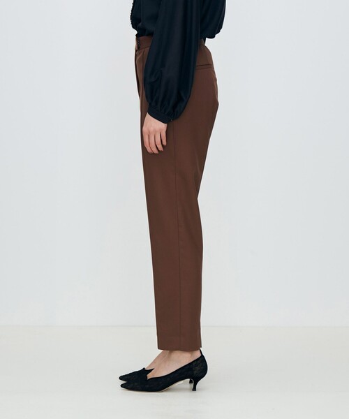 TOMORROWLAND collection（トゥモローランドコレクション）の「スーパーウールウィーブ ペンシルパンツ（その他パンツ・レディース・ブラウン/キャメル/チャコールグレー/ネイビー・36/34/32）」の7枚目の写真