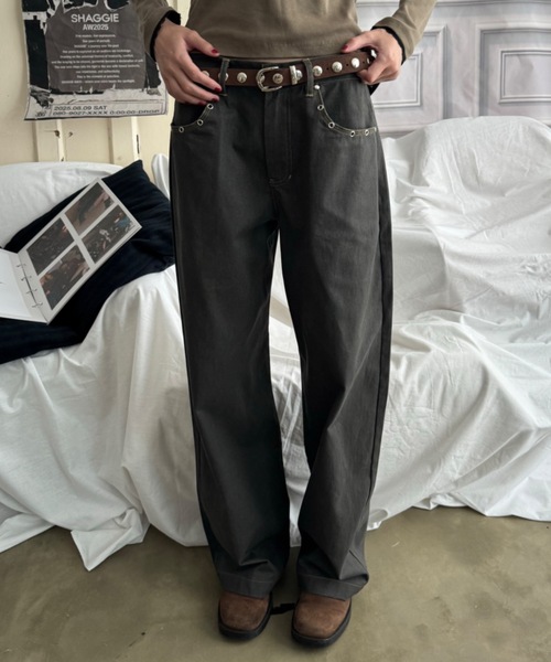 SHAGGIE（シャギー）の「アイレットルーズバギーパンツ（その他パンツ・レディース・グレー/ブラウン・SMALL/MEDIUM）」の4枚目の写真