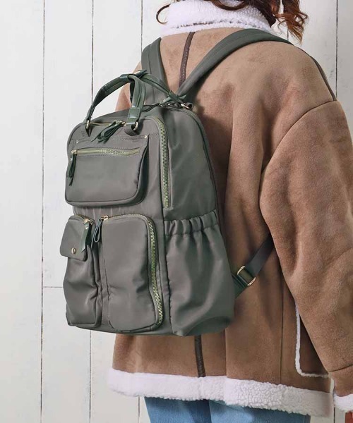 Bleu Bleuet(ブルーブルーエ)の「デザイン2WAYササットリュック(バックパック/リュック・レディース・ブラック/オリーブ/チャコール・FREE)」の2枚目の写真
