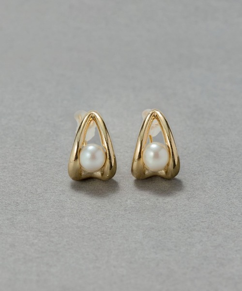 Phoebe（フィービィー）の「【痛くないシリーズ/金属アレルギー対応】ドロップパールライトフィットイヤリング（イヤリング・レディース・イエローゴールド/シルバー/シャンパン・FREE）」の2枚目の写真
