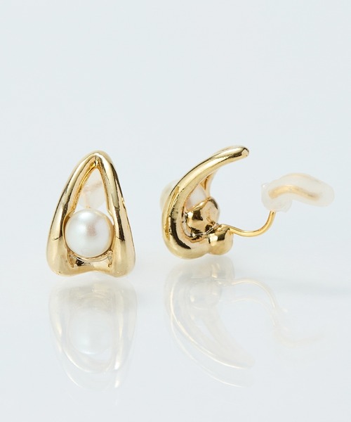 Phoebe（フィービィー）の「【痛くないシリーズ/金属アレルギー対応】ドロップパールライトフィットイヤリング（イヤリング・レディース・イエローゴールド/シルバー/シャンパン・FREE）」の12枚目の写真